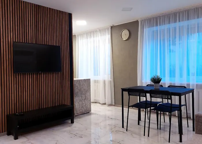 M13 Apartment